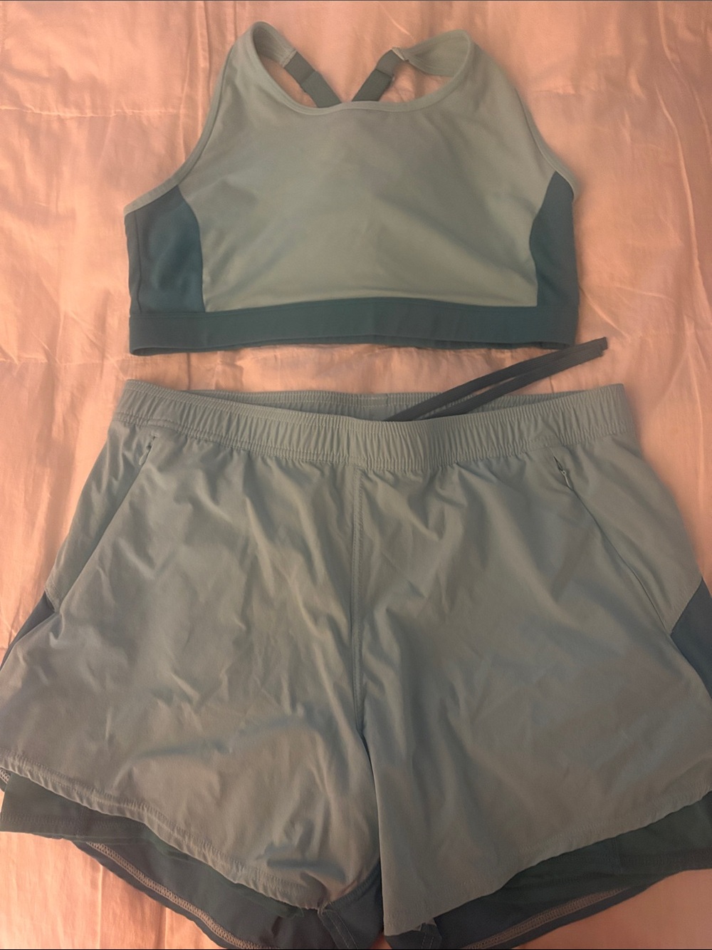 Fair Harbor SET Women's Two-Tone Light Blue /Teal Athletic Shorts and Sport Bra